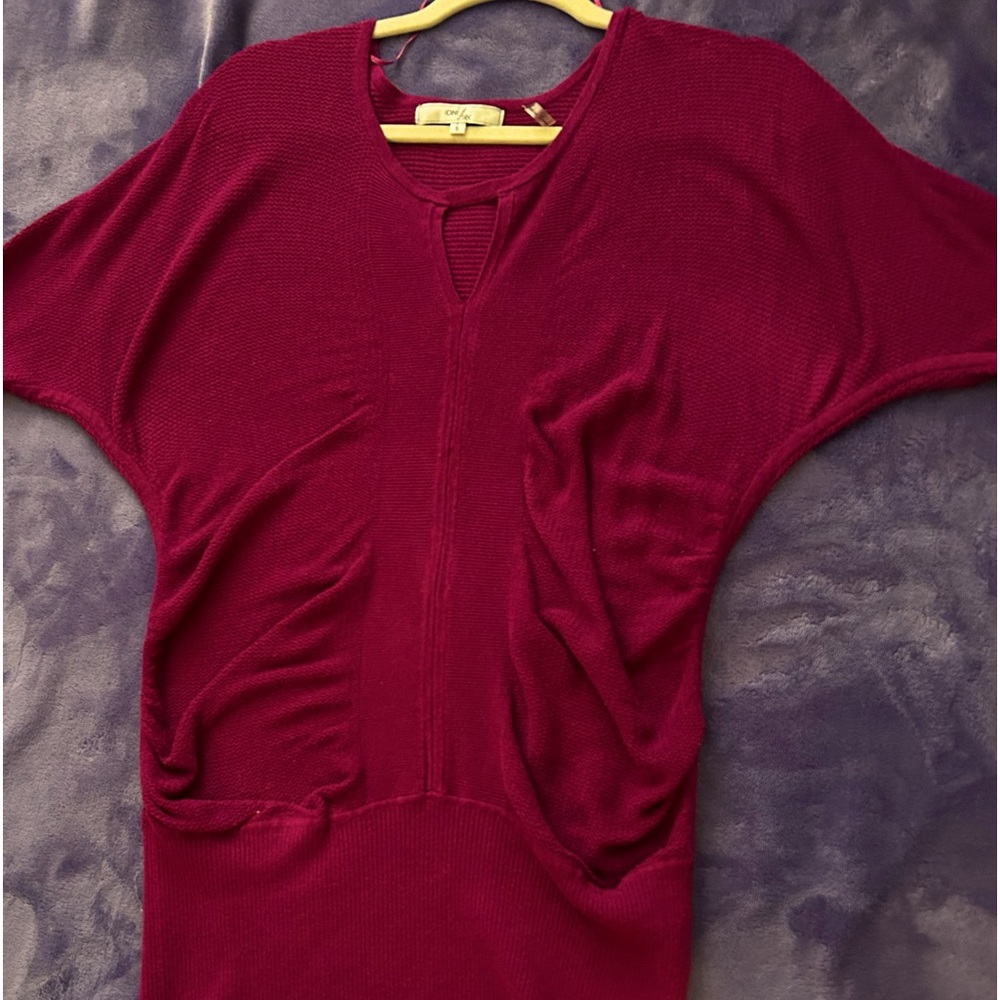 One7Six maroon three-quarter length sleeves size small top